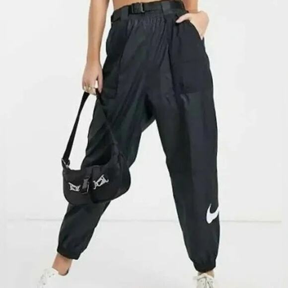 Nike Sportswear Tapered Jogger Pants Women's Small Cuffed Black Athletic DB3866 - Picture 1 of 10